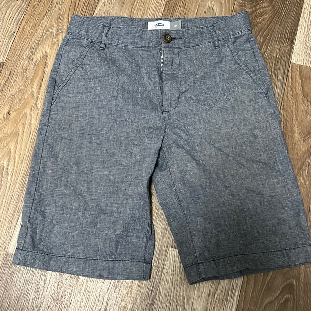 Boys 10 old navy shorts like new